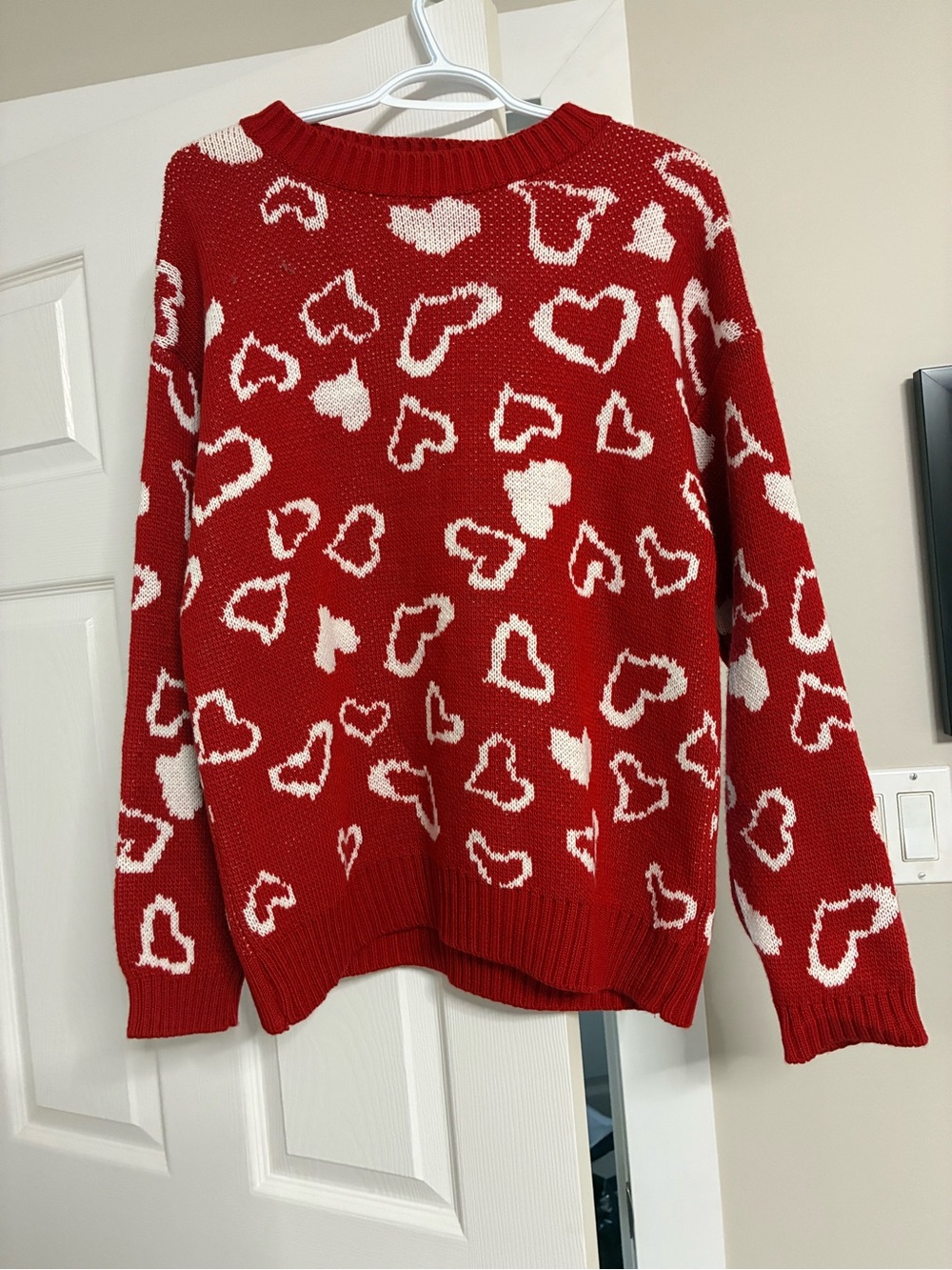 Women's Red Heart-Print Crew Neck Sweater